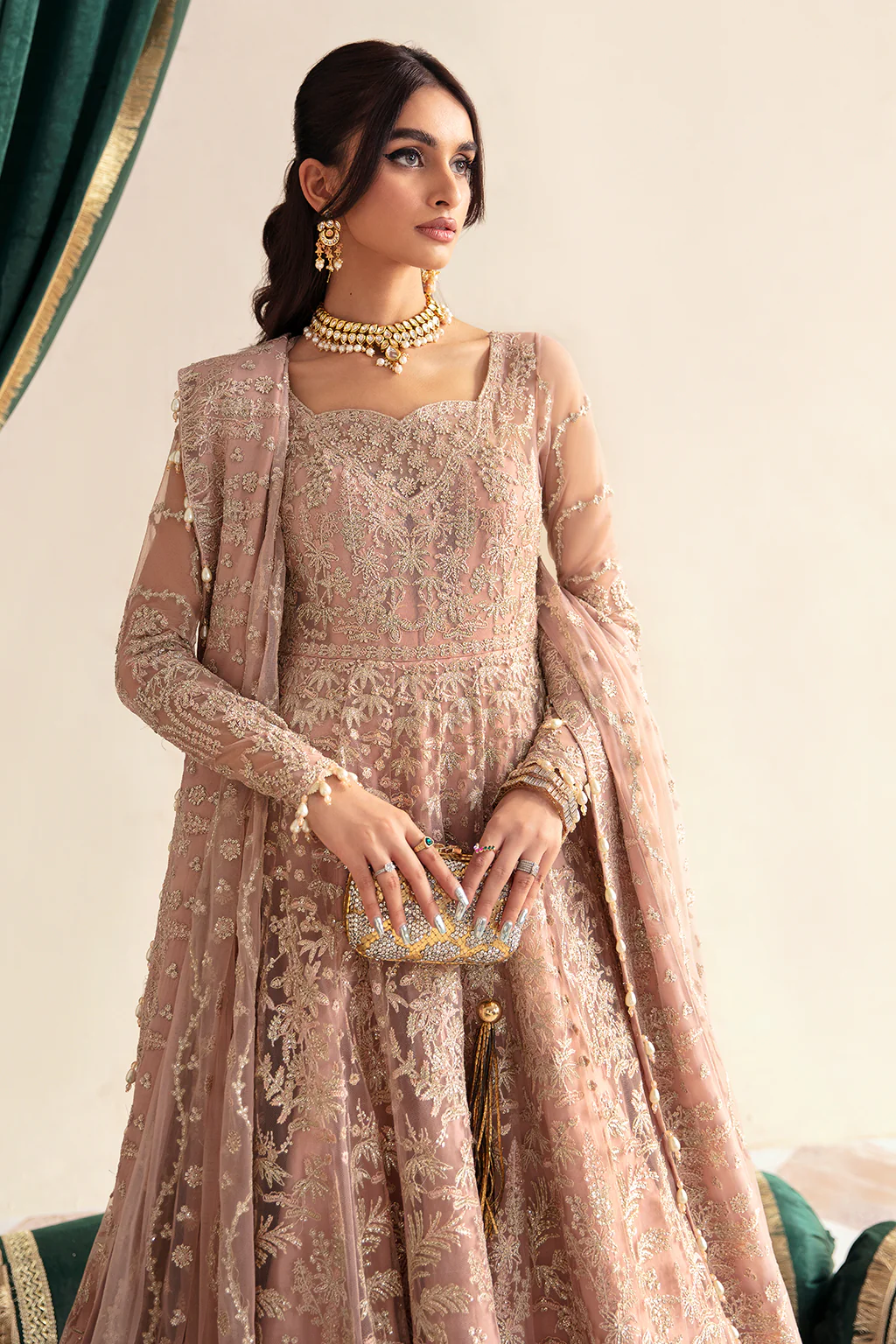 Chenille - Image 3